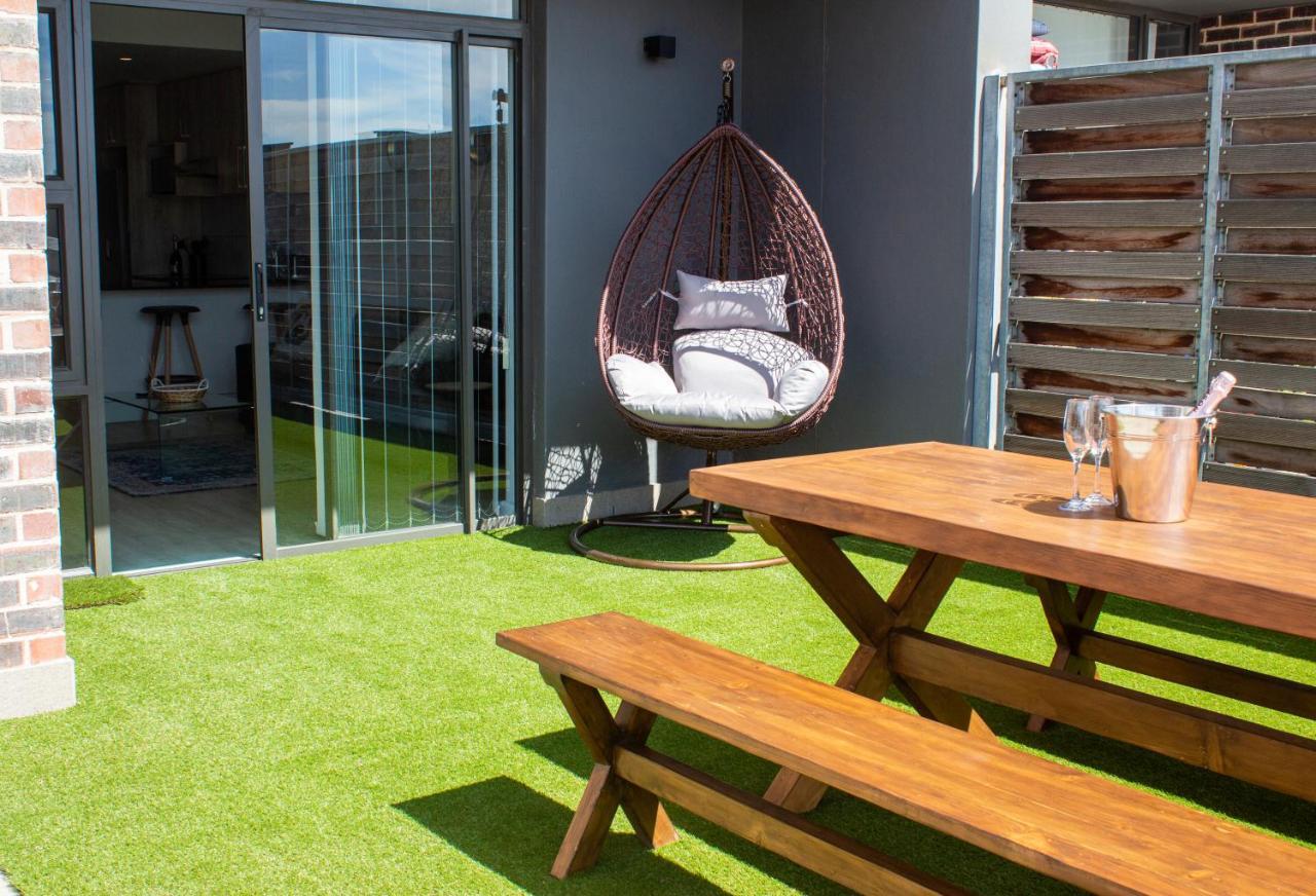 Chic, Central, Family & Group Stay - Stylish 2 Ensuite Bedroom Apartment With Spacious Balcony Kapstaden Exteriör bild