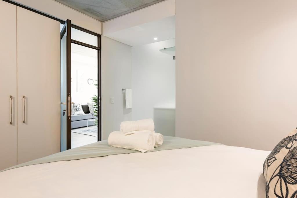 Chic, Central, Family & Group Stay - Stylish 2 Ensuite Bedroom Apartment With Spacious Balcony Kapstaden Exteriör bild